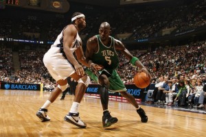 开云官网-奥运周期关键战焦点战，美国男篮击溃澳大利亚，卫冕之路再添砝码