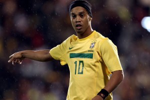 开云体育入口-皮克末节觉醒，当安哥拉用战术铁链绞碎巴黎的傲慢