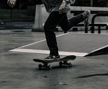 开云平台-布伦森之夜，当凡人肉身撞碎钢铁长城